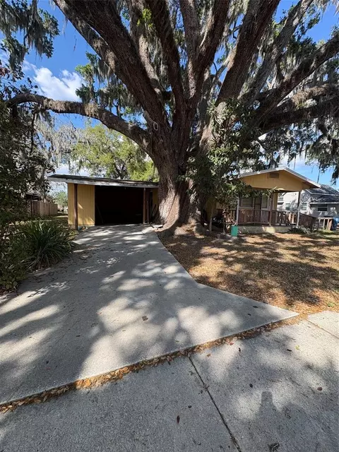 422 W Broadway St, Fort Meade, FL 33841