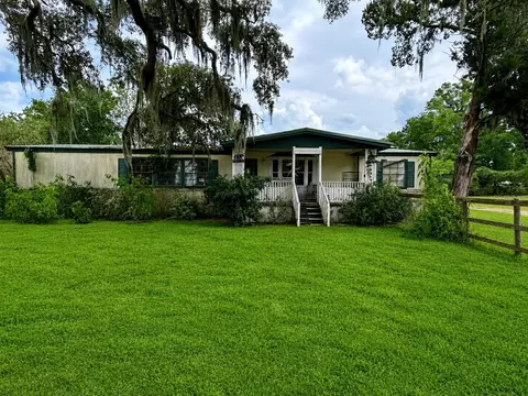 10553 NE 36th Ave, Anthony, FL 32617