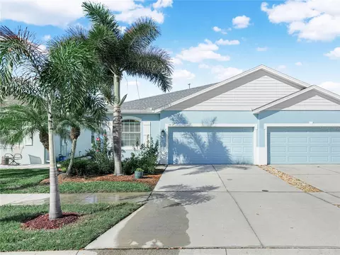 7417 Surrey Pines Dr, Apollo Beach, FL 33572