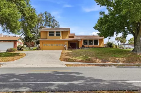 1202 Lake Ariana Blvd, Auburndale, FL 33823