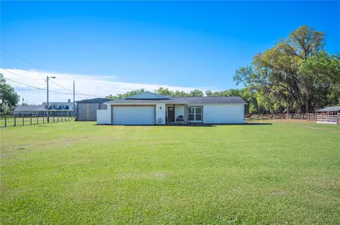 4407 Bugg Rd, Plant City, FL 33567