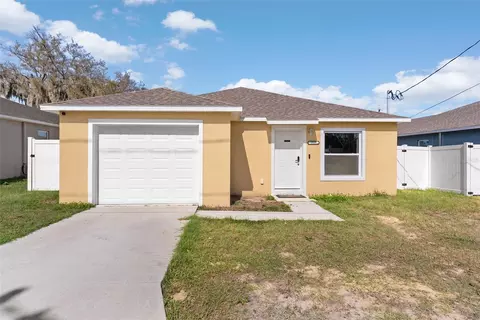 317 Courtland St, Auburndale, FL 33823