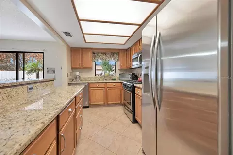 Kitchen - 711 E Frederick Ave, Dundee, FL 33838 photo 1 of 6