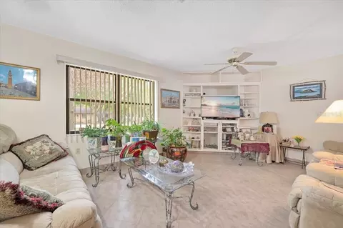 Living - 711 E Frederick Ave, Dundee, FL 33838 photo 1 of 1