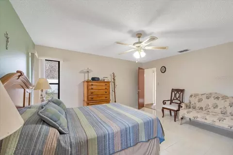 Bedroom - 711 E Frederick Ave, Dundee, FL 33838 photo 3 of 6