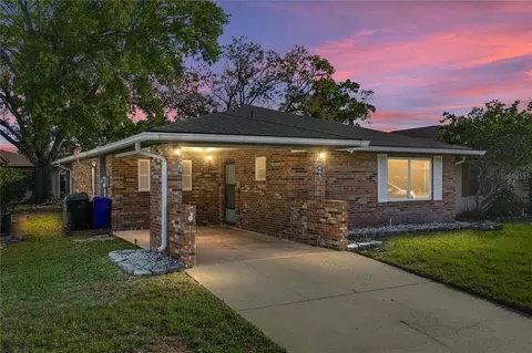 466 Lake Carolyn Cir, Lakeland, FL 33813