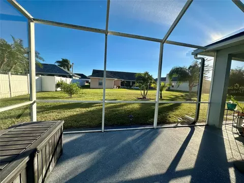 Exterior - 357 Ruby Lake Loop, Winter Haven, FL 33884 photo 5 of 6