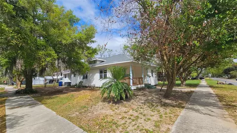 305 Avenue B NE, Winter Haven, FL 33881