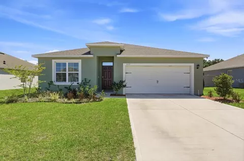 807 Auburn Grove Ct, Auburndale, FL 33823
