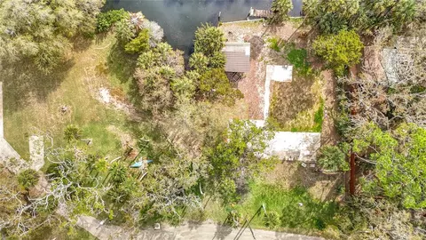 5360 Felker Dr, Weeki Wachee, FL 34607