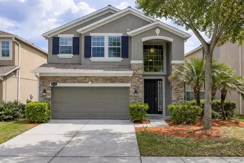 10661 Pictorial Park Dr, Tampa, FL 33647