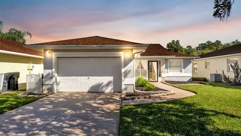2151 Silver Re Dr, Lakeland, FL 33810