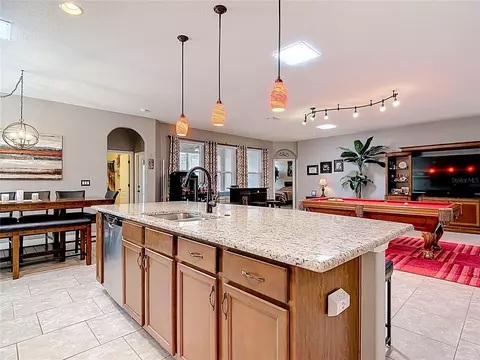 Kitchen - 1952 Wind Meadows Dr, Bartow, FL 33830 photo 5 of 10