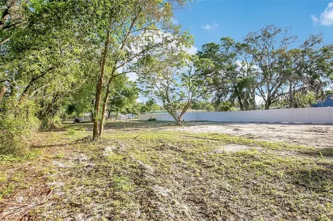 Flowers Ave, Orlando, FL 32825