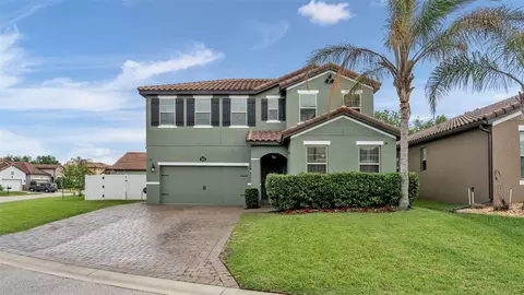 2250 Bella Luna Cir, Lakeland, FL 33810