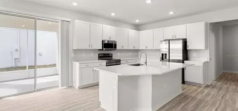 Kitchen - 4024 Waving Hickory Blvd, Saint Cloud, FL 34772 photo 3 of 4