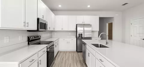 Kitchen - 4024 Waving Hickory Blvd, Saint Cloud, FL 34772 photo 4 of 4