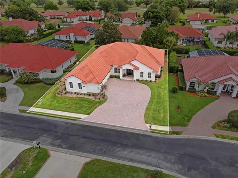 523 Greenway Dr, Lake Wales, FL 33898