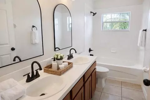 Bath - 1911 Wind Meadows Dr, Bartow, FL 33830 photo 4 of 4