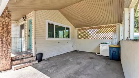 Exterior - 860 Lusk Pl, Bartow, FL 33830 photo 2 of 5