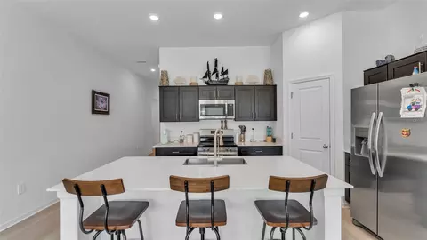 Kitchen - 1624 Marksman Rd, Eagle Lake, FL 33839 photo 2 of 5