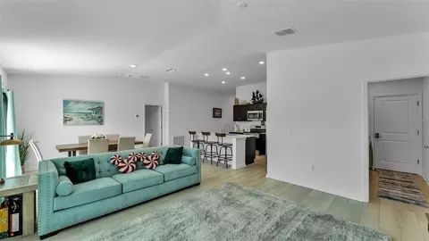 Living - 1624 Marksman Rd, Eagle Lake, FL 33839 photo 2 of 3