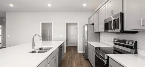Kitchen - 5574 Buckeye Bend Dr, Saint Cloud, FL 34772 photo 4 of 4