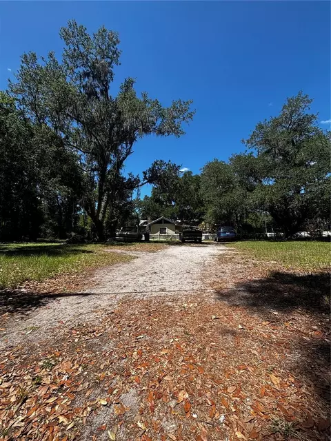 7027 Charles Humphrey Rd, Plant City, FL 33565