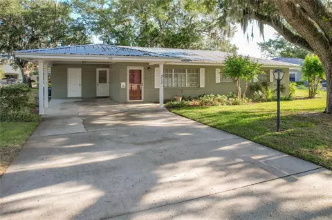 313 W Highland Dr, Lakeland, FL 33813