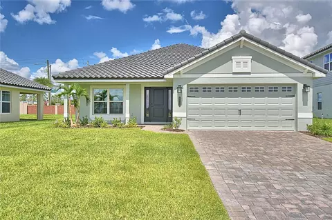 4718 Grandview Glen Dr, Auburndale, FL 33823