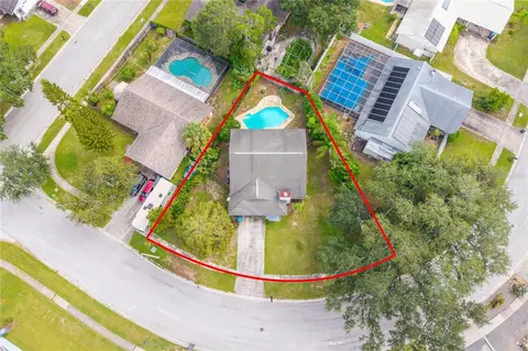 View/Area - 631 Stone Dr, Brandon, FL 33510 photo 2 of 10