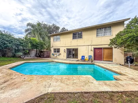 Exterior - 631 Stone Dr, Brandon, FL 33510 photo 8 of 13