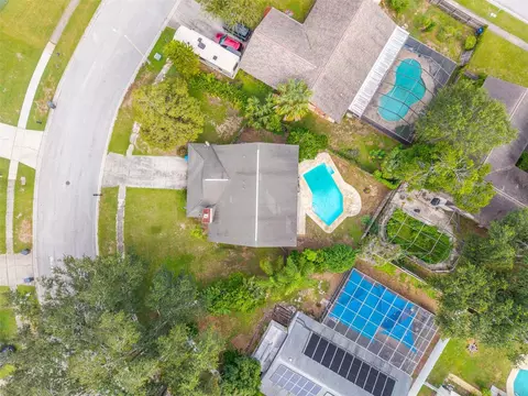 View/Area - 631 Stone Dr, Brandon, FL 33510 photo 8 of 10