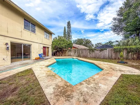 Exterior - 631 Stone Dr, Brandon, FL 33510 photo 5 of 13