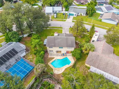 View/Area - 631 Stone Dr, Brandon, FL 33510 photo 5 of 10