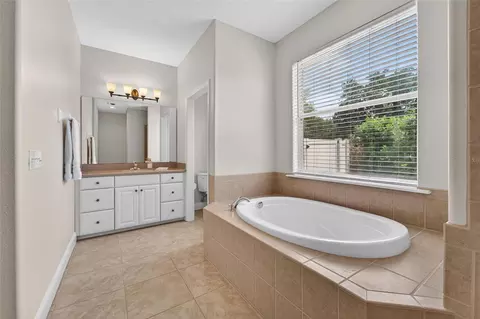 Bath - 6360 Riverlake Ct, Bartow, FL 33830 photo 2 of 6