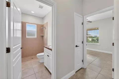 Entry Way - 6360 Riverlake Ct, Bartow, FL 33830 photo 5 of 5