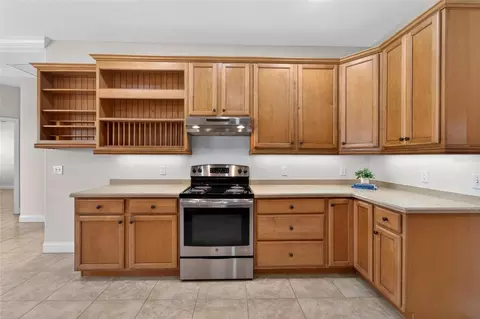 Kitchen - 6360 Riverlake Ct, Bartow, FL 33830 photo 4 of 6