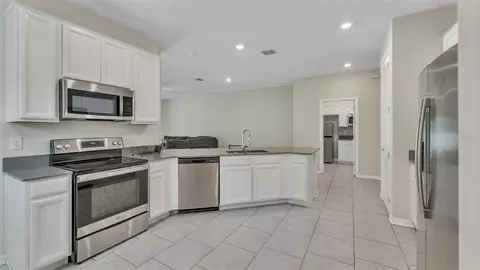 Kitchen - 163 Pershing St, Bartow, FL 33830 photo 3 of 6