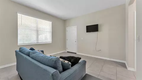 Living - 163 Pershing St, Bartow, FL 33830 photo 2 of 3
