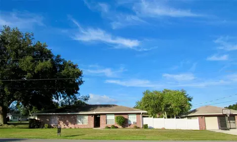 202 Saint Lucie Rd, Winter Haven, FL 33884