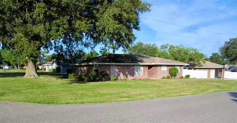 202 Saint Lucie Rd, Winter Haven, FL 33884