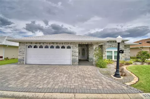 679 Sweetwater Way E, Haines City, FL 33844