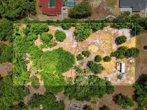 27137 Miller Rd, Dade City, FL 33525