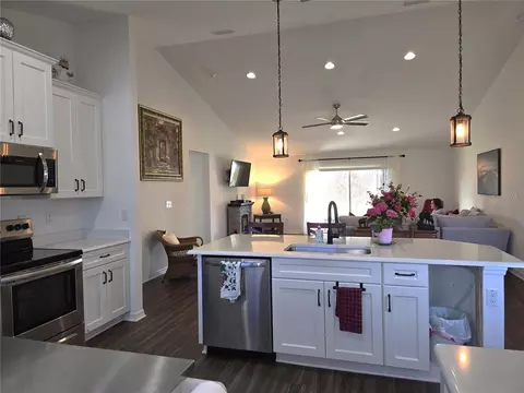 Kitchen - 4823 San Ignacio Dr, Sebring, FL 33872 photo 4 of 6