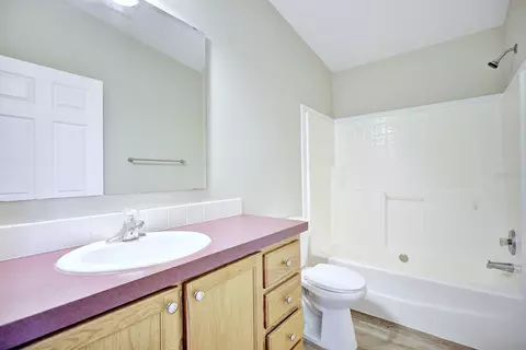 Bath - 325 Stenstrom Rd, Wauchula, FL 33873 photo 4 of 4