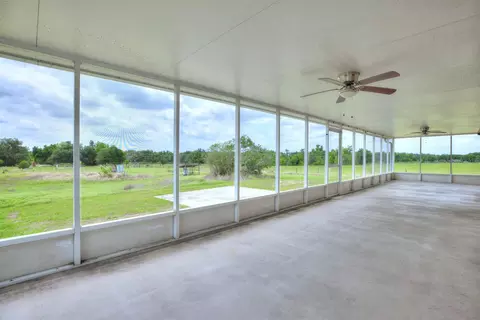Exterior - 325 Stenstrom Rd, Wauchula, FL 33873 photo 5 of 7