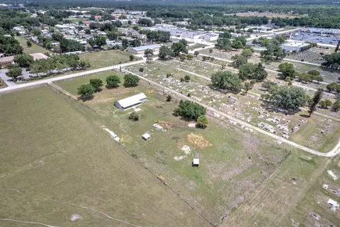 View/Area - 325 Stenstrom Rd, Wauchula, FL 33873 photo 3 of 7