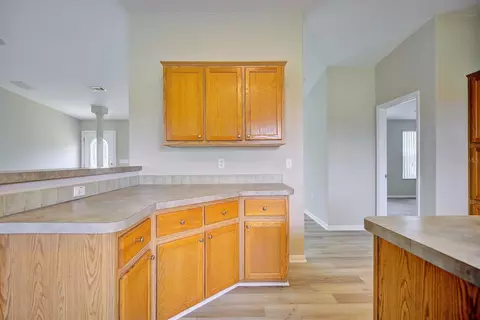 Kitchen - 325 Stenstrom Rd, Wauchula, FL 33873 photo 4 of 5