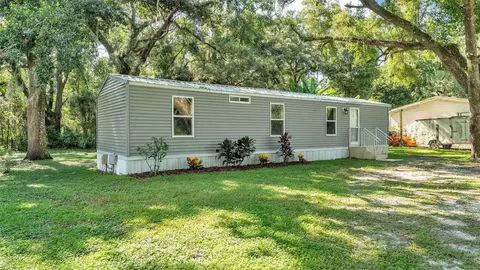 5242 Shadyglen Dr, Lakeland, FL 33810
